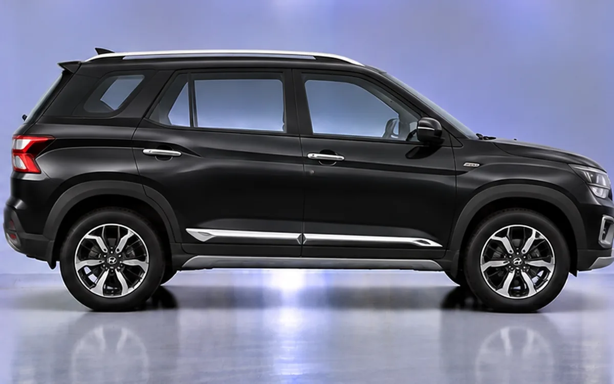 Maruti Suzuki Brezza with side beading fitted