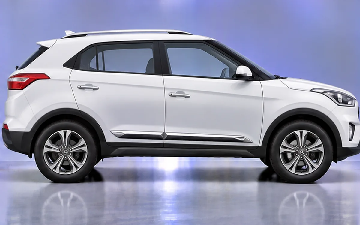 Hyundai Creta with 2015–2019 · Full Chrome beading fitted
