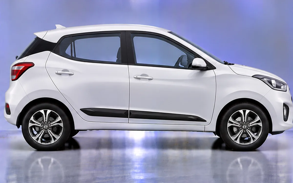 Hyundai Grand i10 Nios with side beading fitted