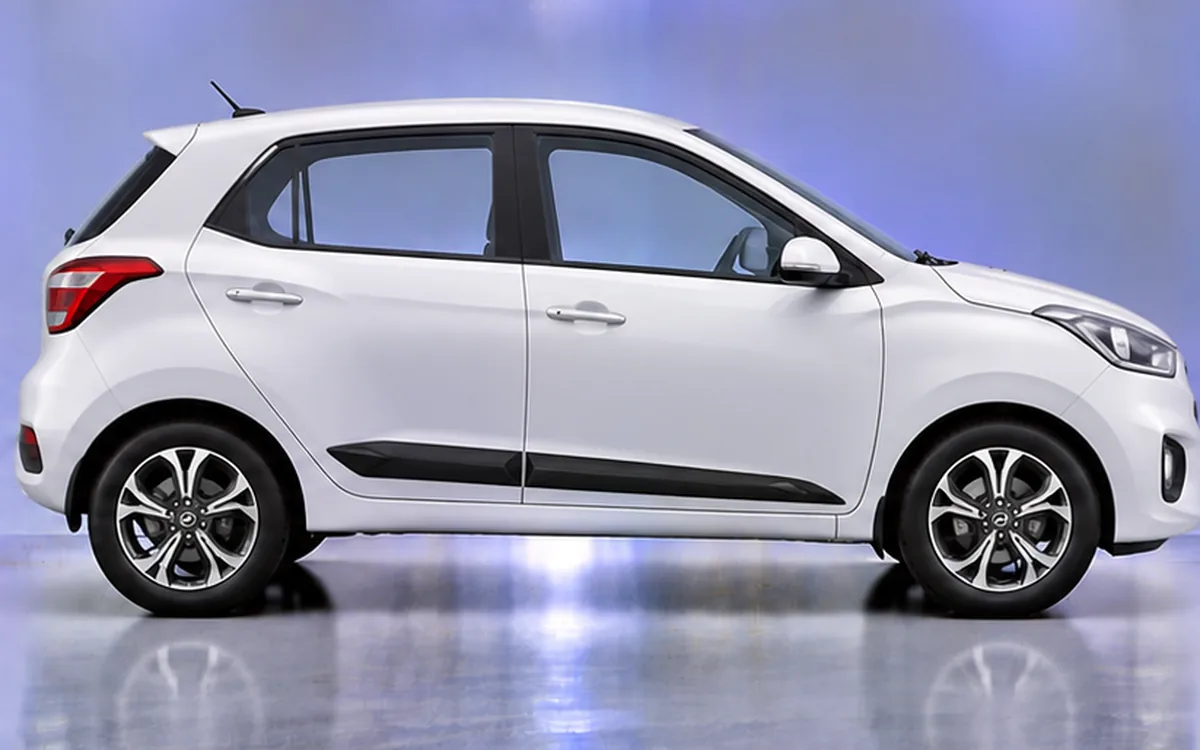 Hyundai Grand i10 with side beading fitted