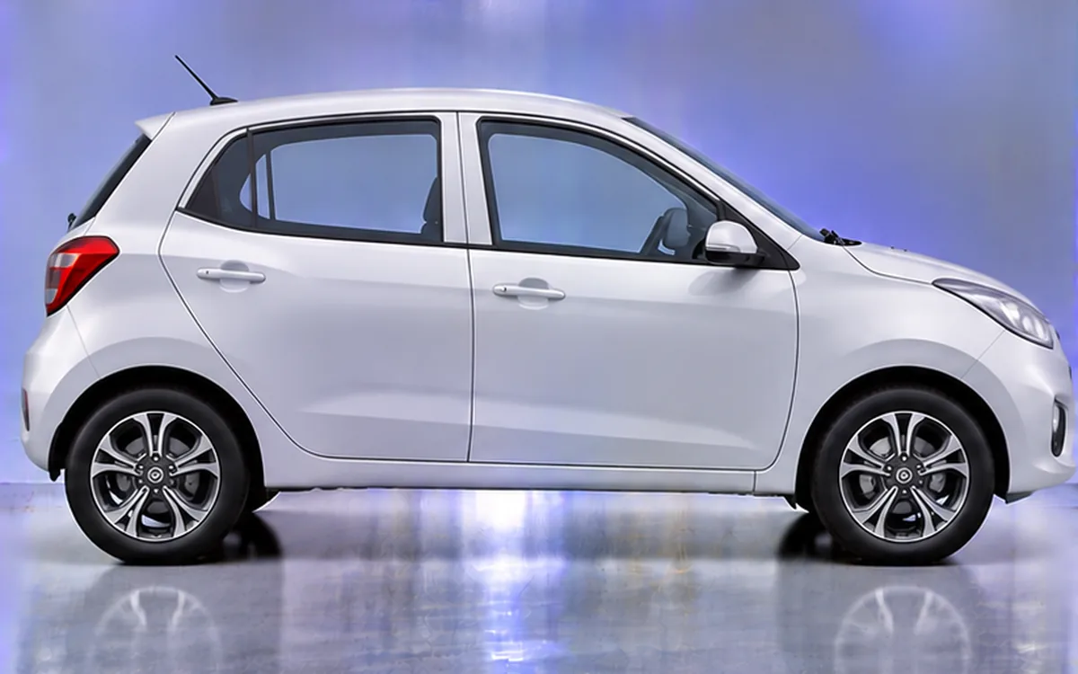 Hyundai i10 before fitting