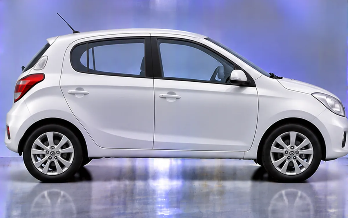 Hyundai i20 before fitting