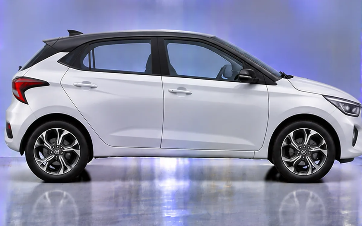 Hyundai i20 before fitting