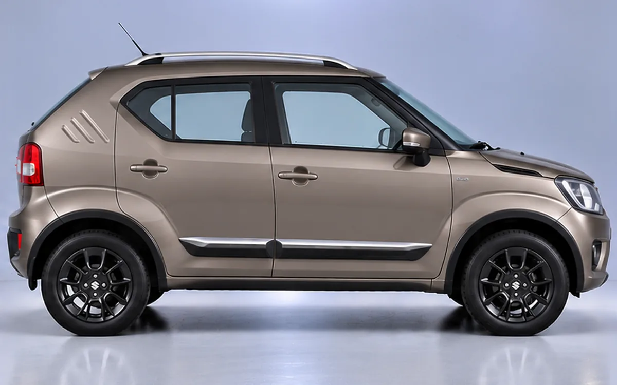 Maruti Suzuki Ignis with Cladding · Colour beading fitted