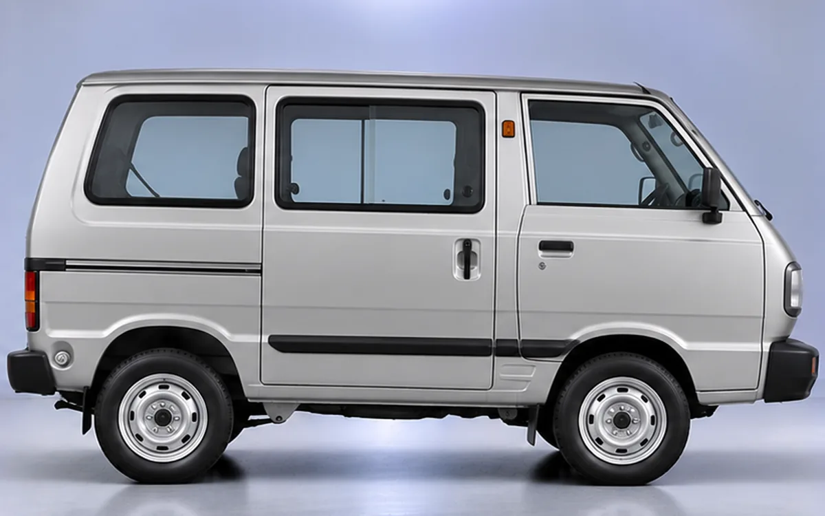 Maruti Suzuki Omni with side beading fitted
