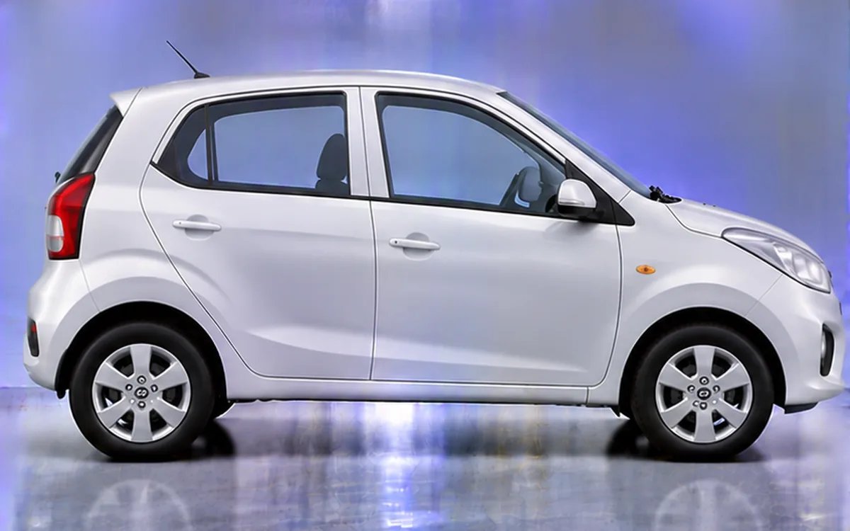 Hyundai Santro before fitting