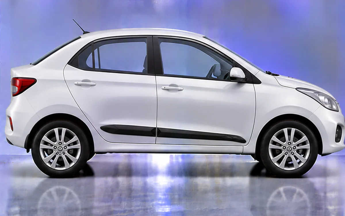 Hyundai Xcent with side beading fitted