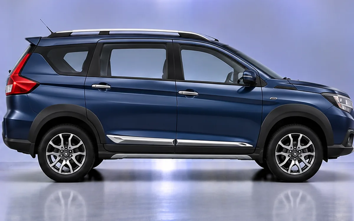 Maruti Suzuki XL6 with side beading fitted