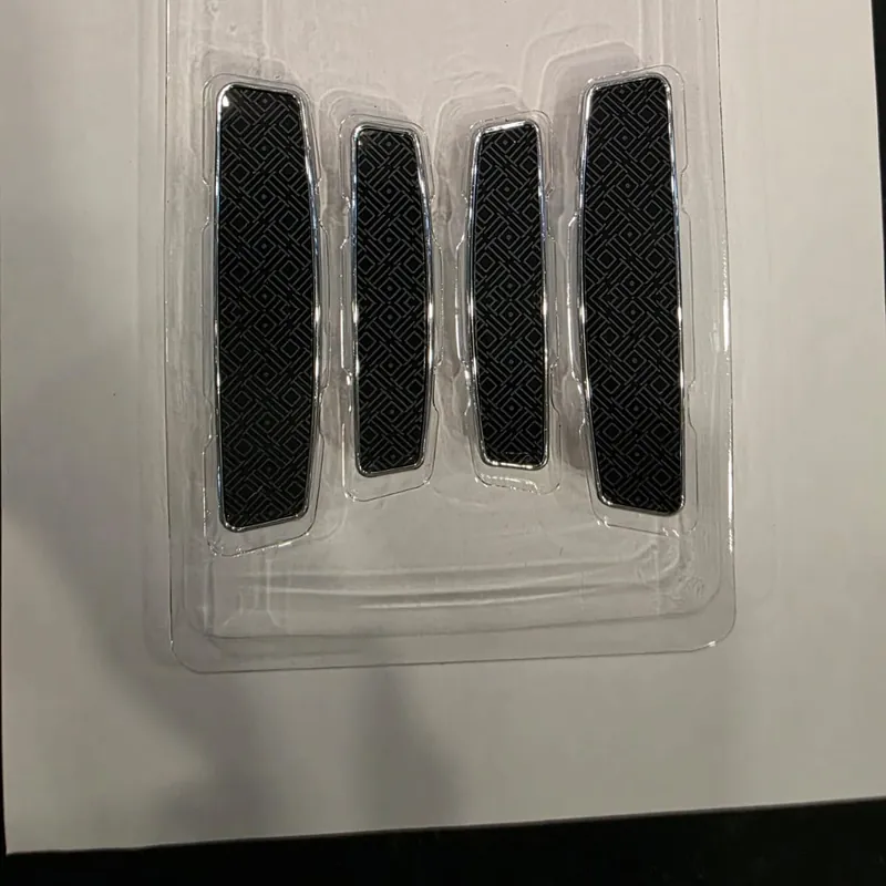 Black Diamond, door guard