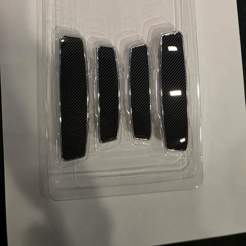 Black Carbon Gloss, door guard