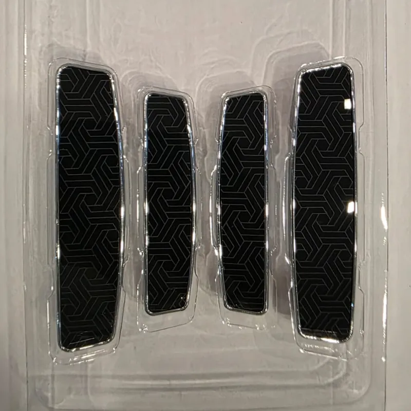 Black Maze, door guard